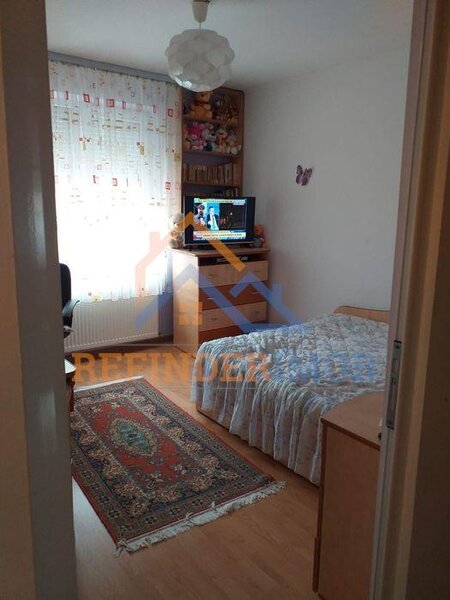 Petre Ispirescu vanzare apartament 3 camere zona Barca