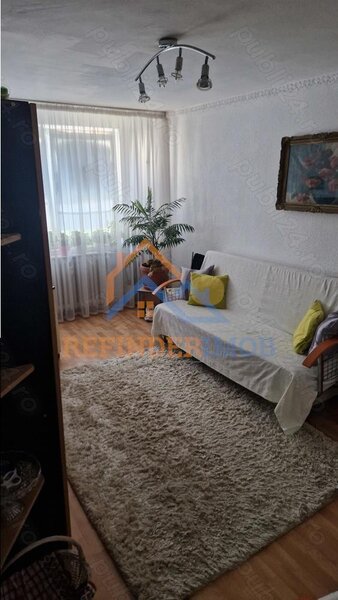 Petre Ispirescu vanzare apartament 3 camere zona Barca