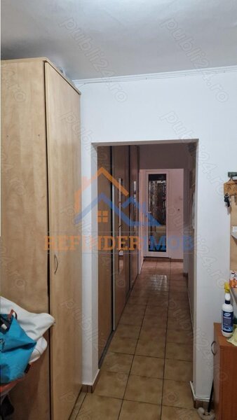 Petre Ispirescu vanzare apartament 3 camere zona Barca