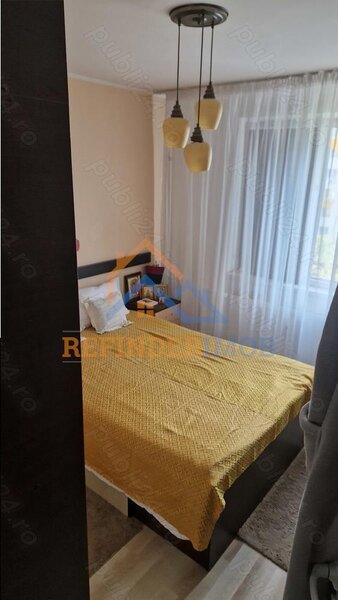 Petre Ispirescu vanzare apartament 3 camere zona Barca